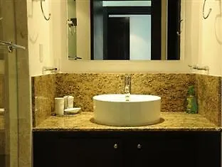 Bay View Grand Porto Fino location